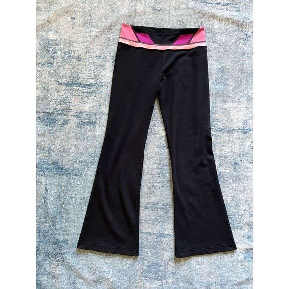 Lululemon Groove Black Fuchsia Peach Pink Quilt Winter Flare Leg Pants Size 8 - Picture 1 of 7